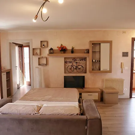 Bigterrace - Ampio Monolocale Con Cameretta E Spaziosissimo Terrazzo * Grado